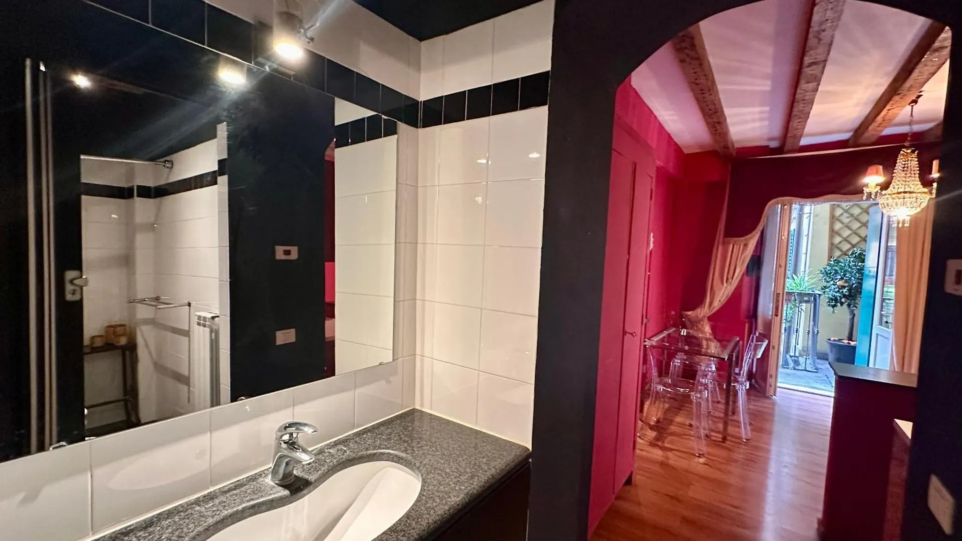 La Vie En Rouge - Porta Venezia Milano 아파트