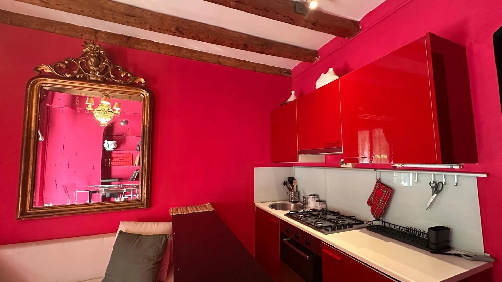 شقة La Vie En Rouge - Porta Venezia Milano إيطاليا